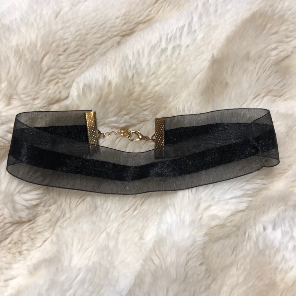 Black choker with velvet stripe